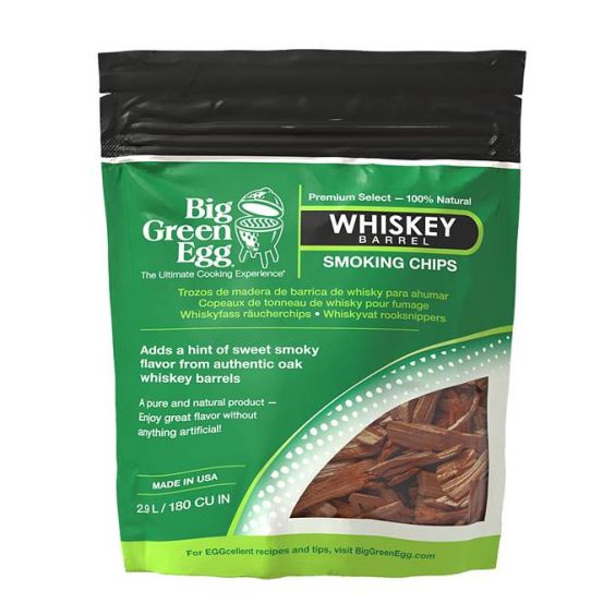 Big Green Egg Whiskey Barrel Smoking Chips - 017499 / 131331