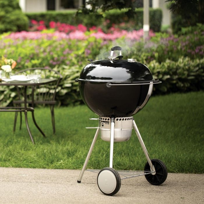 22-Inch Weber 14501001 Master-Touch Charcoal Grill Black