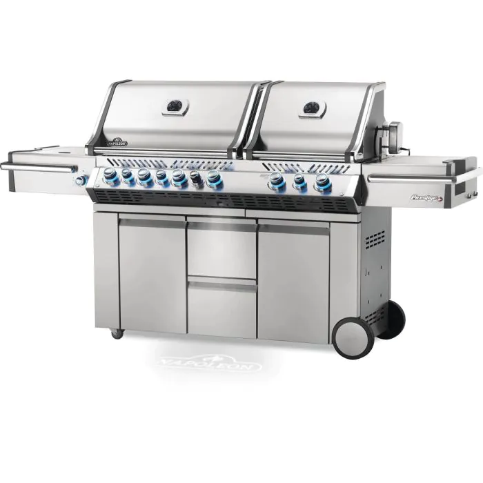 Napoleon Prestige PRO 825 Gas Grill - Thumbnail 3