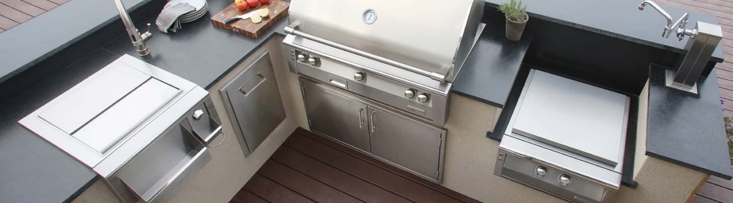 Alfresco Grills and Outdoor Kitchen Components