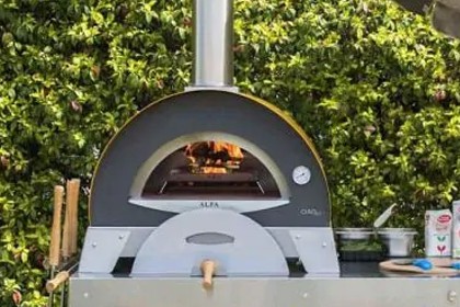 Ooni Fyra Pizza Oven