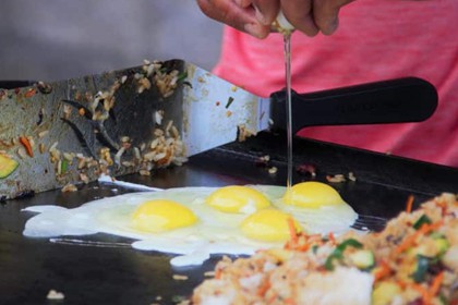 griddle cooking eggs