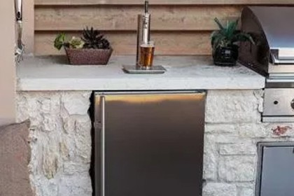 Built-in Trash and Recycling Bin Holders