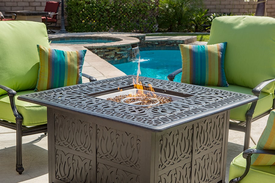 Barbeques Galore Barbeque grills, islands, heaters, grill parts and